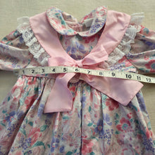 Load image into Gallery viewer, Vintage Bryan Beautiful Floral Dress 2t
