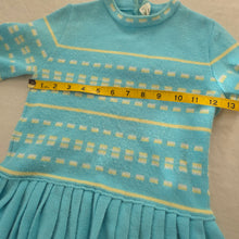 Load image into Gallery viewer, Vintage Blue Pattern Knit Tunic 5t
