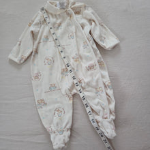 Load image into Gallery viewer, Vintage Bears/Bunnies Footed PJs 0-3 months
