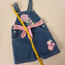 Load image into Gallery viewer, Vintage Y2k Flower Denim Shortalls 4t

