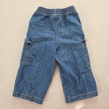 Load image into Gallery viewer, Y2k Cargo Jeans 24 months
