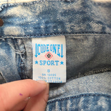 Load image into Gallery viewer, Vintage Yoke Front Acid Wash Jean Shorts kids 8
