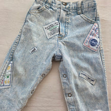 Load image into Gallery viewer, Vintage Guess Patched Acid Jeans 12 months
