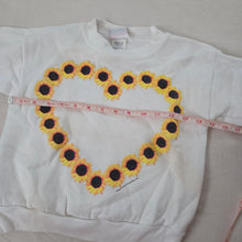Load image into Gallery viewer, Vintage '97 Sunflower Heart Crewneck 4t
