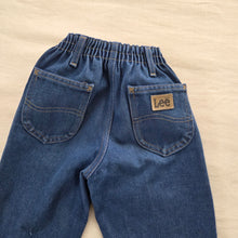 Load image into Gallery viewer, Vintage Lee Dark Wash Jeans kids 7
