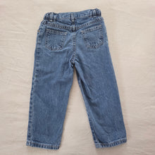 Load image into Gallery viewer, Vintage Cinched Waist Jeans 4t
