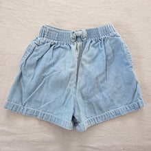 Load image into Gallery viewer, Vintage Bow Jean Shorts 5t/6
