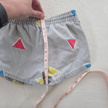 Load image into Gallery viewer, Vintage Colorful Triangles Gray Shorts 4t

