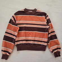 Load image into Gallery viewer, Vintage Soft Velour Long Sleeve kids 6/7

