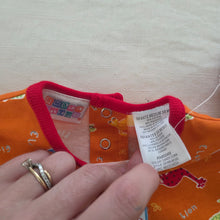 Load image into Gallery viewer, Vintage Deadstock Safari Animals Romper 6-9 months
