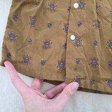 Load image into Gallery viewer, Vintage Crest Pattern Buttondown 2t
