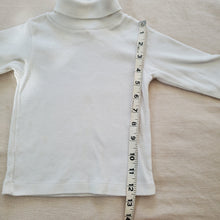 Load image into Gallery viewer, Vintage White Turtleneck Long Sleeve 2t
