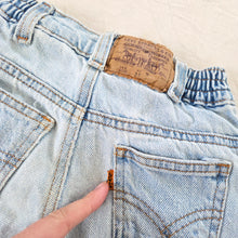 Load image into Gallery viewer, Vintage Levi's 566 Fit Jeans Orange Tab 3t

