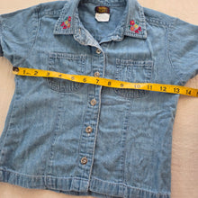 Load image into Gallery viewer, Vintage Floral Embroidered Denim Shirt 4t
