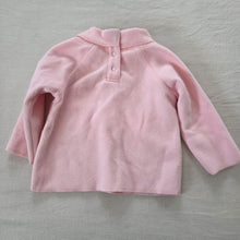 Load image into Gallery viewer, Vintage '05 Pink Fleece Sweater 6-12 months
