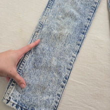 Load image into Gallery viewer, Vintage Acid Wash Jeans kids 12
