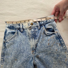 Load image into Gallery viewer, Vintage Acid Wash Jeans kids 12
