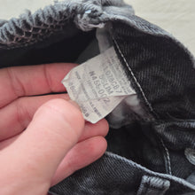 Load image into Gallery viewer, Vintage Black Jeans 5t SLIM
