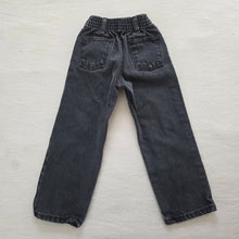 Load image into Gallery viewer, Vintage Black Jeans 5t SLIM
