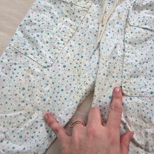 Load image into Gallery viewer, Vintage Circle/Stick Pattern Capri 4t

