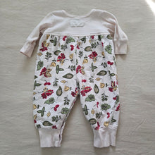 Load image into Gallery viewer, Vintage Leafy Floral Bodysuit 6 months
