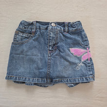 Load image into Gallery viewer, Y2k Guess Butterfly Jean Skort 24 months
