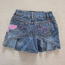 Load image into Gallery viewer, Y2k Guess Butterfly Jean Skort 24 months
