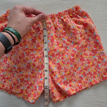 Load image into Gallery viewer, Vintage Orange Floral Shorts kids 10/12
