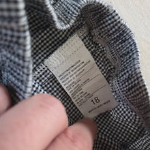 Load image into Gallery viewer, Vintage Ladybug Gingham Shorts 18 months
