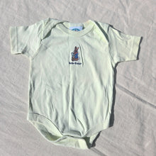 Load image into Gallery viewer, 00s Vintage Peter Rabbit Cotton Romper 3-6 months
