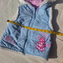 Load image into Gallery viewer, 00s Vintage Care Bears Hooded Vest 4t
