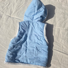 Load image into Gallery viewer, 00s Vintage Care Bears Hooded Vest 4t
