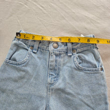Load image into Gallery viewer, 90s Oshkosh Girly Jean Shorts 3t
