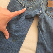 Load image into Gallery viewer, 70s Wrangler Flared Jeans 2t
