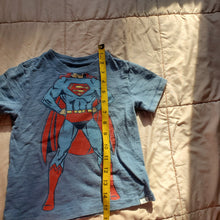 Load image into Gallery viewer, Superman Gap Shirt 5t
