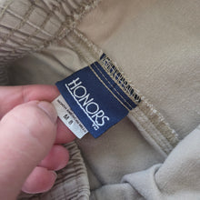 Load image into Gallery viewer, Vintage Cotton Khaki Shorts kids 8/10
