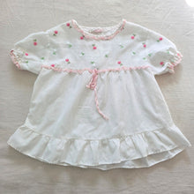 Load image into Gallery viewer, Vintage Floral Embroidered Top 3t/4t
