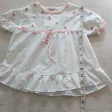 Load image into Gallery viewer, Vintage Floral Embroidered Top 3t/4t
