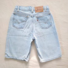 Load image into Gallery viewer, Vintage Levi's 550 Fit Jean Shorts Orange Tab kids 10
