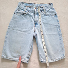 Load image into Gallery viewer, Vintage Levi's 550 Fit Jean Shorts Orange Tab kids 10

