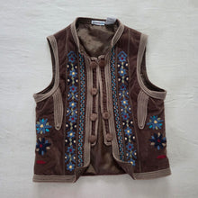 Load image into Gallery viewer, Vintage Mary-Kate &amp; Ashley Embroidered Vest kids 8/9
