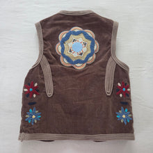 Load image into Gallery viewer, Vintage Mary-Kate &amp; Ashley Embroidered Vest kids 8/9
