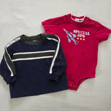 Load image into Gallery viewer, Y2k Boys Tops Bundle 18 months
