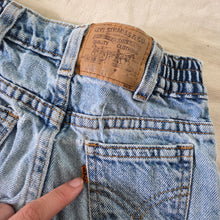 Load image into Gallery viewer, Vintage Levi's 566 Fit Jeans Orange Tab 18-24 months *flaw
