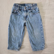 Load image into Gallery viewer, Vintage Levi's 566 Fit Jeans Orange Tab 18-24 months *flaw

