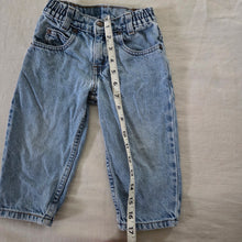Load image into Gallery viewer, Vintage Levi's 566 Fit Jeans Orange Tab 18-24 months *flaw
