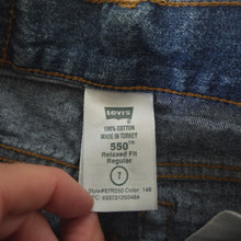 Load image into Gallery viewer, Vintage Levi's 550 Fit Jeans kids 7

