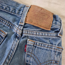 Load image into Gallery viewer, Vintage Levi's 501 Buttonfly Jeans 6-9 months
