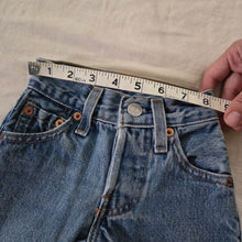 Load image into Gallery viewer, Vintage Levi's 501 Buttonfly Jeans 6-9 months
