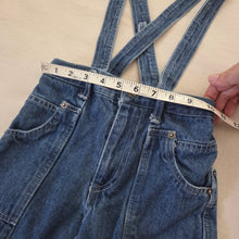 Load image into Gallery viewer, Vintage Suspender Jogger Jeans 5t
